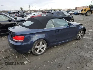 2008 BMW 1 Series 135i z VIN WBAUN93518VF56573, wystawiony jako Copart lot #85492504 z przebiegiem 132 979 mil mil oraz Szkoda całkowita • Salvage title. Historia ofert i sprzedaży dostępna na DreamBid. Obrazek 3.