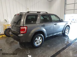 2010 Ford Escape XLT with VIN 1FMCU0D75AKA12803, listed as a IAAI auction lot 41339117 with 175,580 mi miles. Bid and sale history available at carsss.com. Image 4.