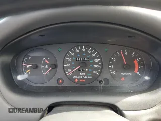 1996 Chevrolet Prizm z VIN 1Y1SK5285TZ058572, wystawiony jako Copart lot #51303845 z przebiegiem 87 109 mil mil oraz Szkoda całkowita • Salvage title. Historia ofert i sprzedaży dostępna na DreamBid. Obrazek 9.