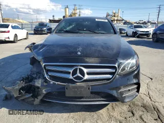 2019 Mercedes-Benz E 300 z VIN WDDZF4JB9KA630275, wystawiony jako Copart lot #44413125 z przebiegiem 95 896 mil mil oraz Szkoda całkowita • Salvage title. Historia ofert i sprzedaży dostępna na DreamBid. Obrazek 5.