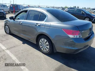 2010 Honda Accord LX z VIN 1HGCP2F33AA107305, wystawiony jako IAAI lot #42320758 z przebiegiem 143 496 mil mil oraz . Historia ofert i sprzedaży dostępna na DreamBid. Obrazek 3.