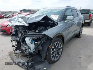 2025 Chevrolet Blazer RS с VIN 3GNKBKRS3SS124978, выставлен на аукционе IAAI как лот 41679182 с пробегом 3 532 миль миль и . История ставок и продаж доступна на DreamBid. Изображение 2.
