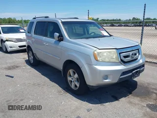 2011 Honda Pilot EX-L with VIN 5FNYF3H53BB033212, listed as a IAAI auction lot 42581366 with 102,873 mi miles and . Bid and sale history available at DreamBid. Image 1.