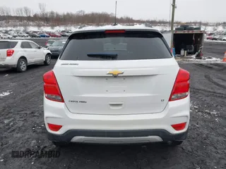 2017 Chevrolet Trax LT with VIN KL7CJPSBXHB170042, listed as a IAAI auction lot 41547858 with 69,383 mi miles. Bid and sale history available at carsss.com. Image 16.