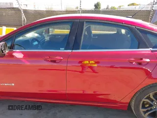2018 Ford Fusion SE with VIN 3FA6P0LU6JR260804, listed as a IAAI auction lot 41701138 with 94,410 mi miles and . Bid and sale history available at DreamBid. Image 15.