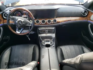2017 Mercedes-Benz E-Class E 300 Luxury with VIN WDDZF4JB2HA100027, listed as a Copart auction lot 72523932 with 91,845 mi miles. Bid and sale history available at carsss.com. Image 8.
