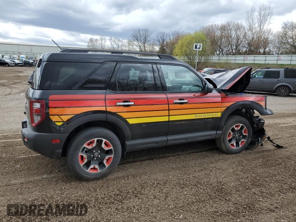 2025 Ford Bronco with VIN 3FMCR9KN4SRE07608, listed as a Copart auction lot 53671695 with 1,940 mi miles and Salvage title. Bid and sale history available at DreamBid. Image 3.
