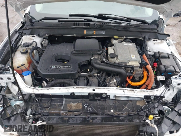 2018 Ford Fusion Hybrid SE with VIN 3FA6P0LU6JR177745, listed as a IAAI auction lot 41433376 with 97,025 mi miles. Bid and sale history available at carsss.com. Image 10.