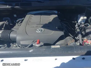 2011 Toyota Tundra 4WD Truck with VIN 5TFUM5F15BX023822, listed as a IAAI auction lot 41910977 with NaN miles. Bid and sale history available at carsss.com. Image 10.