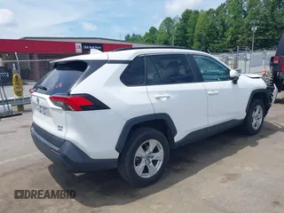 2019 Toyota RAV4 XLE with VIN 2T3P1RFV0KC008652, listed as a IAAI auction lot 42508557 with 87,684 mi miles and . Bid and sale history available at DreamBid. Image 4.