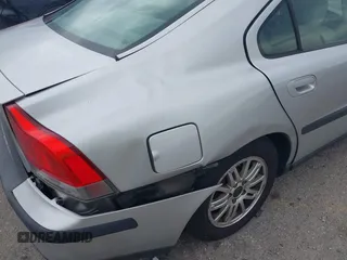 2004 Volvo S60 с VIN YV1RS61T842410353, выставлен на аукционе IAAI как лот 41880811 с пробегом 94 697 миль миль и . История ставок и продаж доступна на DreamBid. Изображение 6.