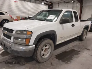 2004 Chevrolet Colorado LS Z71 with VIN 1GCDT196048194302, listed as a IAAI auction lot 41407229 with 424,834 mi miles. Bid and sale history available at carsss.com. Image 2.