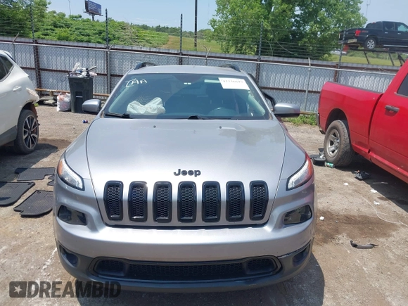 2018 Jeep Cherokee Latitude с VIN 1C4PJLCB7JD542457, выставлен на аукционе IAAI как лот 42336697 с пробегом 73 714 миль миль и . История ставок и продаж доступна на DreamBid. Изображение 12.
