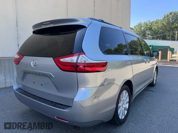 2015 Toyota Sienna Limited z VIN 5TDDK3DC8FS124511, wystawiony jako Copart lot #62570905 z przebiegiem 188 920 mil mil oraz Czysty tytuł • Clean title. Historia ofert i sprzedaży dostępna na DreamBid. Obrazek 4.