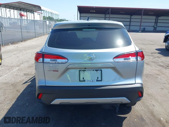 2025 Toyota Corolla Cross L with VIN 7MUAAAAG8SV129922, listed as a IAAI auction lot 42275105 with 993 mi miles and . Bid and sale history available at DreamBid. Image 15.