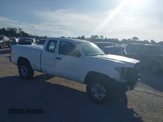 2017 Toyota Tacoma SR with VIN 5TFRX5GN2HX095861, listed as a IAAI auction lot 42578337 with 215,652 mi miles and . Bid and sale history available at DreamBid. Image 1.