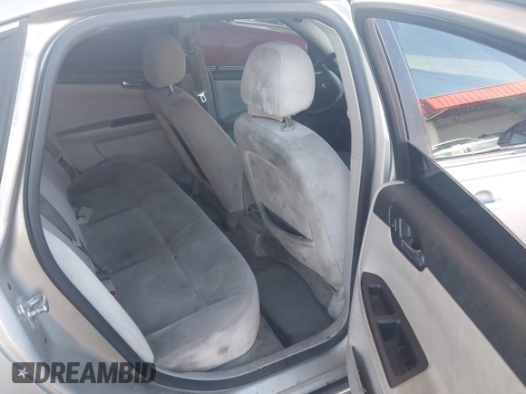 2007 Chevrolet Impala LT with VIN 2G1WT58N279244403, listed as a IAAI auction lot 42132596 with 118,034 mi miles and . Bid and sale history available at DreamBid. Image 8.