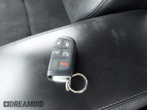 2019 Jeep Grand Cherokee Altitude z VIN 1C4RJEAG7KC533316, wystawiony jako IAAI lot #42471064 z przebiegiem 142 299 mil mil oraz . Historia ofert i sprzedaży dostępna na DreamBid. Obrazek 11.