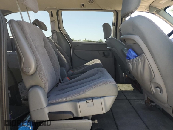 2007 Dodge Grand Caravan SE with VIN 1D4GP24R17B165507, listed as a Copart auction lot 52711705 with 200,729 mi miles and Salvage Title. Bid and sale history available at DreamBid. Image 11.