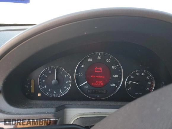 2005 Mercedes-Benz E-Class 3.2L with VIN WDBUF65J95A663622, listed as a Copart auction lot 52005855 with 121,019 mi miles and Clean Title. Bid and sale history available at carsss.com. Image 9.