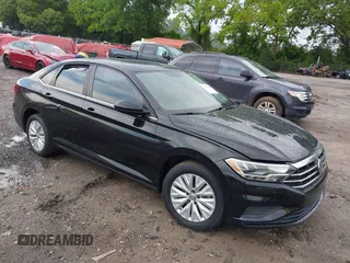 2019 Volkswagen Jetta S z VIN 3VWC57BU6KM066573, wystawiony jako IAAI lot #42266285 z przebiegiem 146 223 mil mil oraz . Historia ofert i sprzedaży dostępna na DreamBid. Obrazek 1.