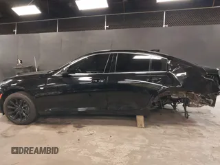 2023 Cadillac CT5 Luxury z VIN 1G6DX5RK7P0135813, wystawiony jako IAAI lot #42130722 z przebiegiem 20 738 mil mil oraz . Historia ofert i sprzedaży dostępna na DreamBid. Obrazek 15.