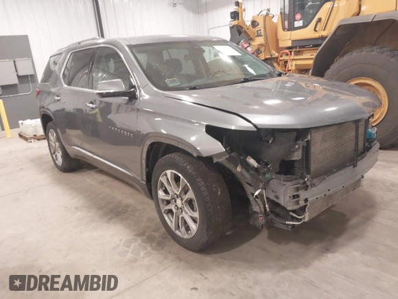 2020 Chevrolet Traverse Premier with VIN 1GNEVKKW5LJ178996, listed as a IAAI auction lot 41335188 with 82,397 mi miles. Bid and sale history available at carsss.com. Image 1.