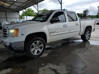 2013 GMC Sierra 1500 SLE z VIN 3GTP2VE76DG108572, wystawiony jako Copart lot #58574195 z przebiegiem 224 619 mil mil oraz Szkoda całkowita • Salvage title. Historia ofert i sprzedaży dostępna na DreamBid. Obrazek 1.