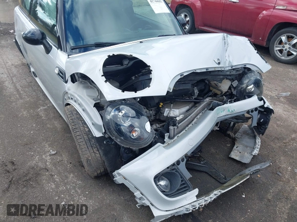 2013 MINI Cooper Hardtop with VIN WMWSU3C56DT374488, listed as a IAAI auction lot 41744603 with 82,678 mi miles. Bid and sale history available at carsss.com. Image 6.