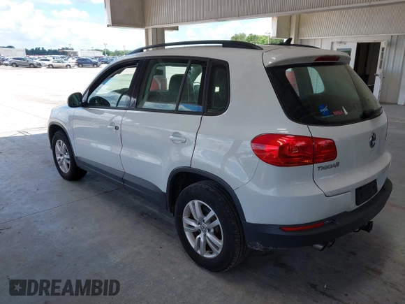 2017 Volkswagen Tiguan S with VIN WVGAV7AX8HK028540, listed as a IAAI auction lot 42256745 with 118,394 mi miles and . Bid and sale history available at DreamBid. Image 3.