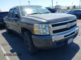 2011 Chevrolet Silverado 1500 LT with VIN 3GCPCSEA3BG117041, listed as a IAAI auction lot 41996824 with 259,389 mi miles and . Bid and sale history available at DreamBid. Image 1.