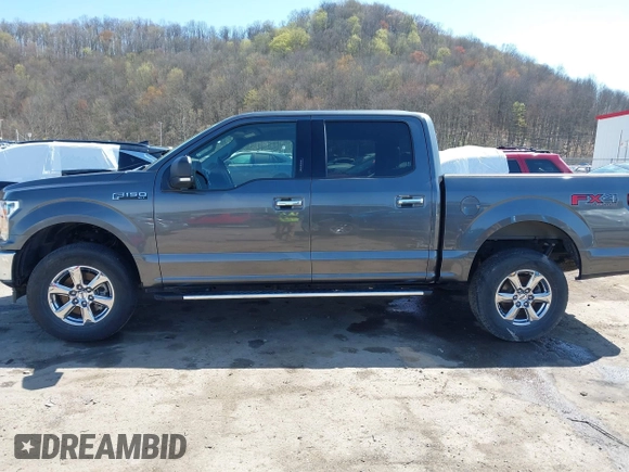 2018 Ford F-150 XL with VIN 1FTEW1E54JFE02925, listed as a IAAI auction lot 42002280 with 31,893 mi miles. Bid and sale history available at carsss.com. Image 14.