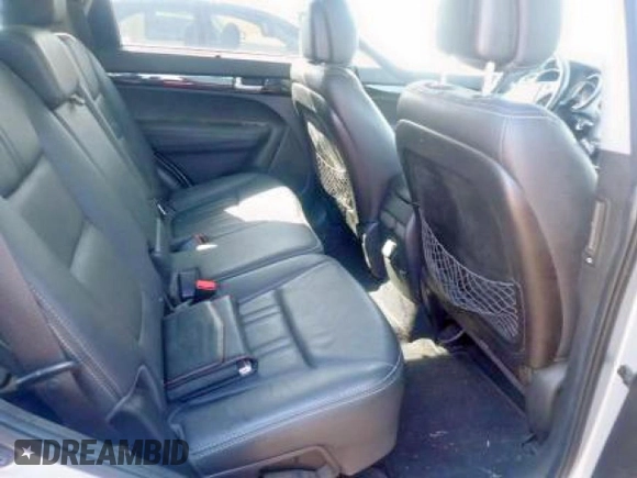 2014 Kia Sorento EX with VIN 5XYKU4A75EG537092, listed as a Copart auction lot 46195065 with 145,087 mi miles and Clean Title. Bid and sale history available at carsss.com. Image 6.