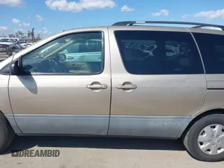 2003 Toyota Sienna CE with VIN 4T3ZF19C53U539951, listed as a IAAI auction lot 41906505 with 233,426 mi miles. Bid and sale history available at carsss.com. Image 14.
