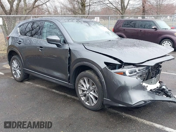 2024 Mazda CX-5 2.5 S Premium Package with VIN JM3KFBDM8R0351341, listed as a IAAI auction lot 41844850 with 17,082 mi miles. Bid and sale history available at carsss.com. Image 1.