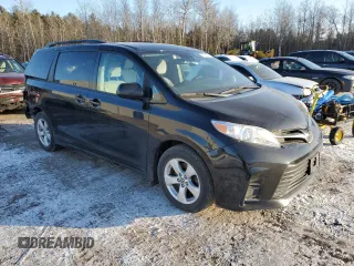 2020 Toyota Sienna LE Auto Access Seat with VIN 5TDKZ3DC1LS077076, listed as a Copart auction lot 86516374 with 226,269 mi miles and Salvage title. Bid and sale history available at DreamBid. Image 4.