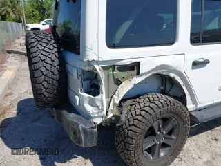 2020 Jeep Wrangler Unlimited Sahara with VIN 1C4HJXEN4LW330867, listed as a IAAI auction lot 41790709 with 63,151 mi miles. Bid and sale history available at carsss.com. Image 6.