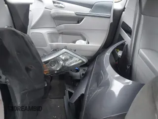 2014 Honda Odyssey LX z VIN 5FNRL5H2XEB009962, wystawiony jako IAAI lot #41902277 z przebiegiem 152 661 mil mil oraz . Historia ofert i sprzedaży dostępna na DreamBid. Obrazek 12.