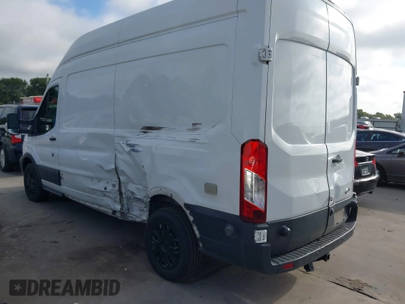 2015 Ford Transit z VIN 1FTSW2XM2FKA02969, wystawiony jako IAAI lot #42515290 z przebiegiem 166 292 mil mil oraz . Historia ofert i sprzedaży dostępna na DreamBid. Obrazek 3.