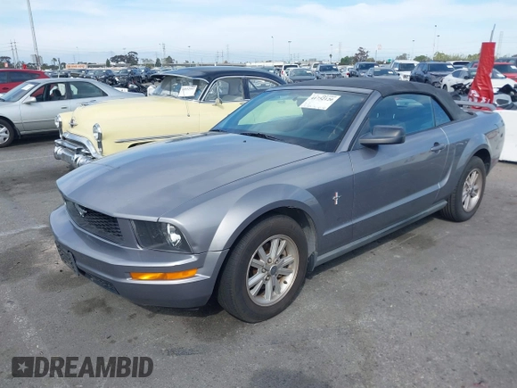 2006 Ford Mustang Standard with VIN 1ZVFT84N165149418, listed as a IAAI auction lot 41752120 with 131,177 mi miles and . Bid and sale history available at carsss.com. Image 2.