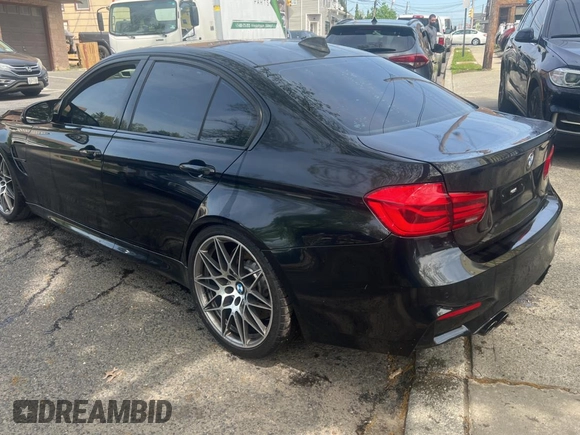 2018 BMW M3 z VIN WBS8M9C55J5J78860, wystawiony jako Copart lot #55635395 z przebiegiem 20 754 mil mil oraz Szkody całkowita. Historia ofert i sprzedaży dostępna na DreamBid. Obrazek 3.