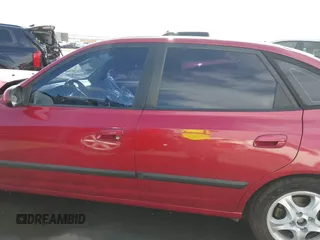 2005 Hyundai Elantra GLS z VIN KMHDN56D95U140327, wystawiony jako IAAI lot #42349707 z przebiegiem 145 621 mil mil oraz . Historia ofert i sprzedaży dostępna na DreamBid. Obrazek 14.