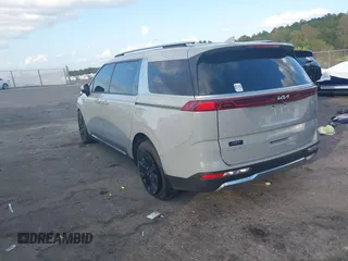 2024 Kia Carnival SX Prestige with VIN KNDNE5H35R6366419, listed as a IAAI auction lot 40725677 with 18,745 mi miles and . Bid and sale history available at DreamBid. Image 3.