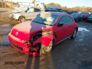 2015 Volkswagen Beetle Fleet Edition z VIN 3VWF17ATXFM655195, wystawiony jako IAAI lot #41090244 z przebiegiem 75 167 mil mil oraz . Historia ofert i sprzedaży dostępna na DreamBid. Obrazek 17.