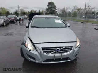 2013 Volvo S60 T6 R-Design Platinum with VIN YV1902FH0D1223617, listed as a IAAI auction lot 41969427 with 174,883 mi miles. Bid and sale history available at carsss.com. Image 12.