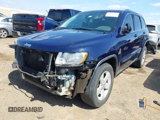 2013 Jeep Grand Cherokee Laredo with VIN 1C4RJEAG9DC621061, listed as a IAAI auction lot 41846537 with 107,264 mi miles. Bid and sale history available at carsss.com. Image 20.