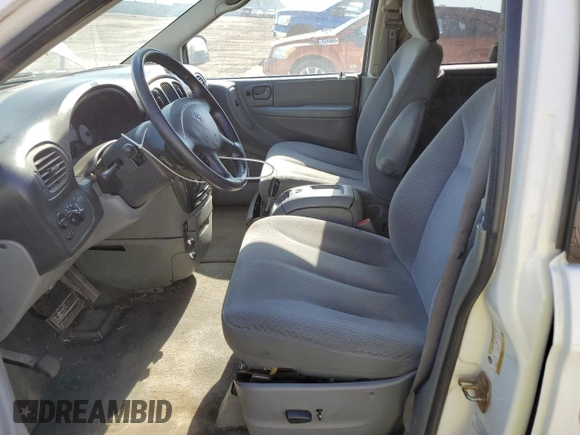 2006 Dodge Grand Caravan SXT z VIN 2D4GP44L96R630705, wystawiony jako Copart lot #55657705 z przebiegiem 243 020 mil mil oraz Szkoda całkowita • Salvage title. Historia ofert i sprzedaży dostępna na DreamBid. Obrazek 7.