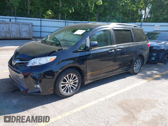 2020 Toyota Sienna XLE Auto Access Seat with VIN 5TDYZ3DC7LS035294, listed as a IAAI auction lot 42557047 with 38,986 mi miles and . Bid and sale history available at DreamBid. Image 21.