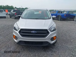2019 Ford Escape S с VIN 1FMCU0F7XKUA86477, выставлен на аукционе IAAI как лот 42497551 с пробегом 17 985 миль миль и . История ставок и продаж доступна на DreamBid. Изображение 12.