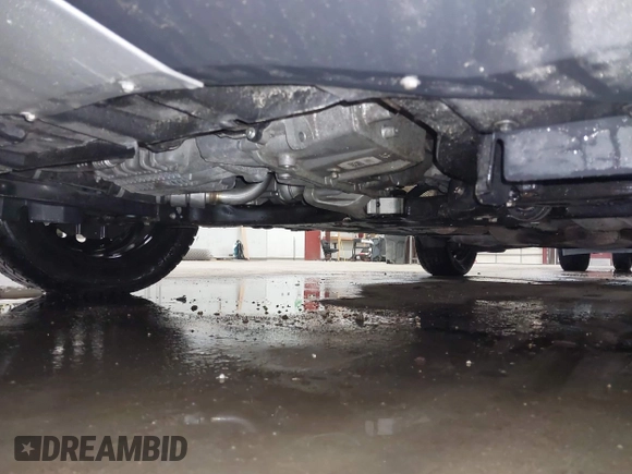 2013 Ford Escape SE with VIN 1FMCU0GX9DUB40739, listed as a IAAI auction lot 41633757 with 87,522 mi miles and . Bid and sale history available at DreamBid. Image 6.